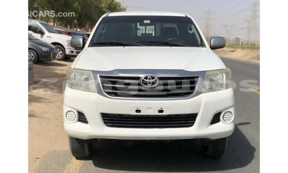 Buy Import Toyota Hilux White Car in Import - Dubai in Enga Buy Import Toyota Hilux White Car in Import - Dubai in Enga