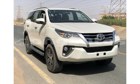 Buy Import Toyota Fortuner White Car in Import - Dubai in Enga Buy Import Toyota Fortuner White Car in Import - Dubai in Enga