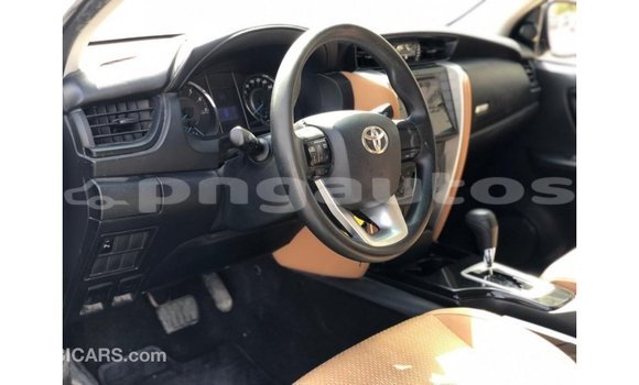 Buy Import Toyota Fortuner White Car in Import - Dubai in Enga Buy Import Toyota Fortuner White Car in Import - Dubai in Enga