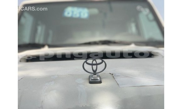 Buy Import Toyota Land Cruiser Other Car in Import - Dubai in Enga Buy Import Toyota Land Cruiser Other Car in Import - Dubai in Enga
