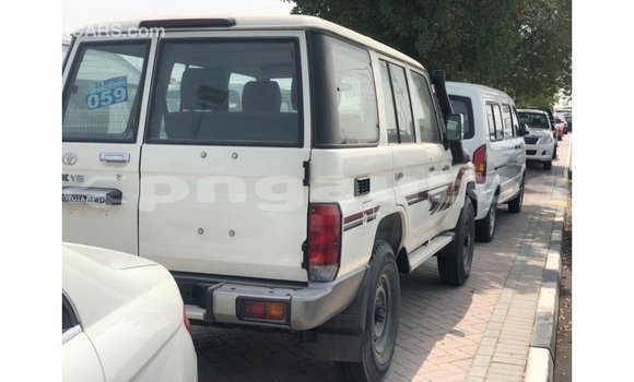 Buy Import Toyota Land Cruiser Other Car in Import - Dubai in Enga Buy Import Toyota Land Cruiser Other Car in Import - Dubai in Enga