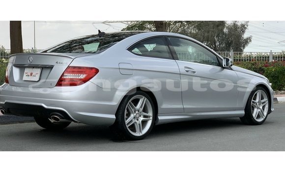 Buy Import Mercedes-Benz 190 Other Car in Import - Dubai in Enga Buy Import Mercedes-Benz 190 Other Car in Import - Dubai in Enga