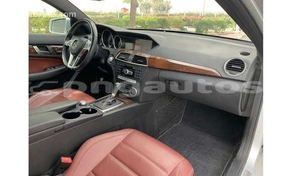 Buy Import Mercedes-Benz 190 Other Car in Import - Dubai in Enga Buy Import Mercedes-Benz 190 Other Car in Import - Dubai in Enga