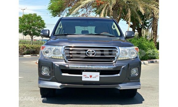 Buy Import Toyota Land Cruiser Other Car in Import - Dubai in Enga Buy Import Toyota Land Cruiser Other Car in Import - Dubai in Enga