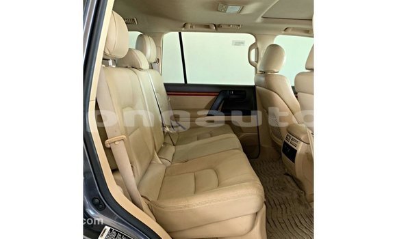 Buy Import Toyota Land Cruiser Other Car in Import - Dubai in Enga Buy Import Toyota Land Cruiser Other Car in Import - Dubai in Enga