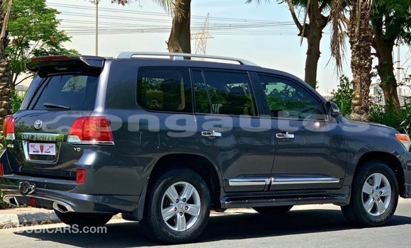 Buy Import Toyota Land Cruiser Other Car in Import - Dubai in Enga Buy Import Toyota Land Cruiser Other Car in Import - Dubai in Enga