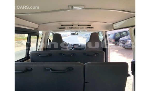 Buy Import Toyota Hiace White Car in Import - Dubai in Enga Buy Import Toyota Hiace White Car in Import - Dubai in Enga