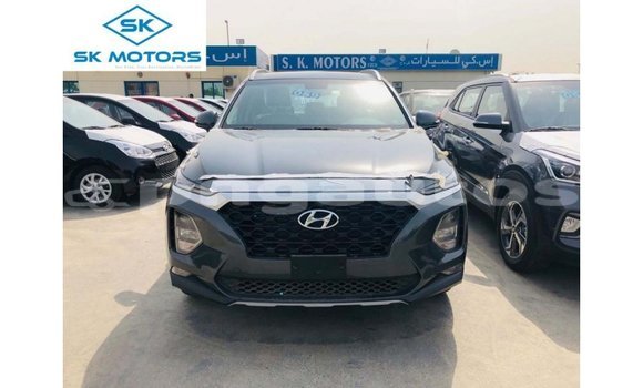 Buy Import Hyundai Santa Fe Green Car in Import - Dubai in Enga
