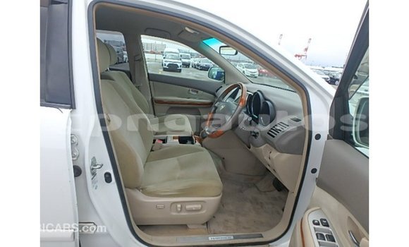 Buy Import Toyota Harrier White Car in Import - Dubai in Enga Buy Import Toyota Harrier White Car in Import - Dubai in Enga