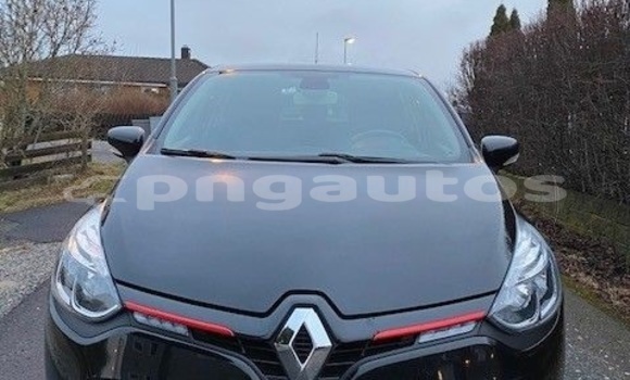 Buy Used Renault Clio Silver Car in Alotau in Milne Bay