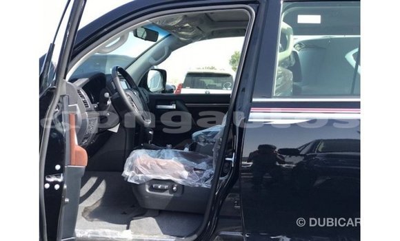 Buy Import Toyota Land Cruiser Black Car in Import - Dubai in Enga Buy Import Toyota Land Cruiser Black Car in Import - Dubai in Enga