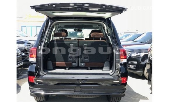 Buy Import Toyota Land Cruiser Black Car in Import - Dubai in Enga Buy Import Toyota Land Cruiser Black Car in Import - Dubai in Enga