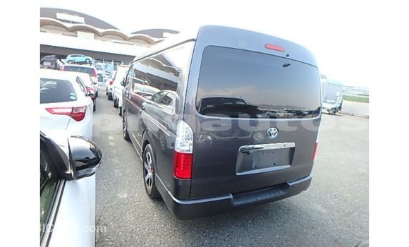 Buy Import Toyota Hiace Other Car in Import - Dubai in Enga Buy Import Toyota Hiace Other Car in Import - Dubai in Enga