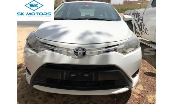 Buy Import Toyota Yaris White Car in Import - Dubai in Enga