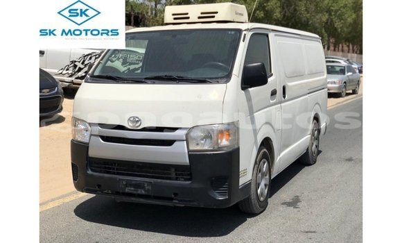 Buy Import Toyota Hiace White Car in Import - Dubai in Enga