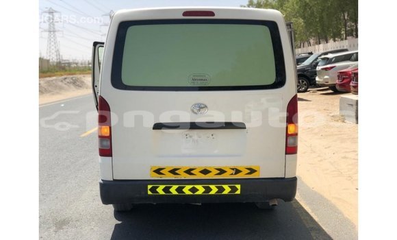 Buy Import Toyota Hiace White Car in Import - Dubai in Enga Buy Import Toyota Hiace White Car in Import - Dubai in Enga