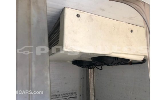 Buy Import Toyota Hiace White Car in Import - Dubai in Enga Buy Import Toyota Hiace White Car in Import - Dubai in Enga