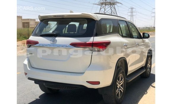 Buy Import Toyota Fortuner White Car in Import - Dubai in Enga Buy Import Toyota Fortuner White Car in Import - Dubai in Enga