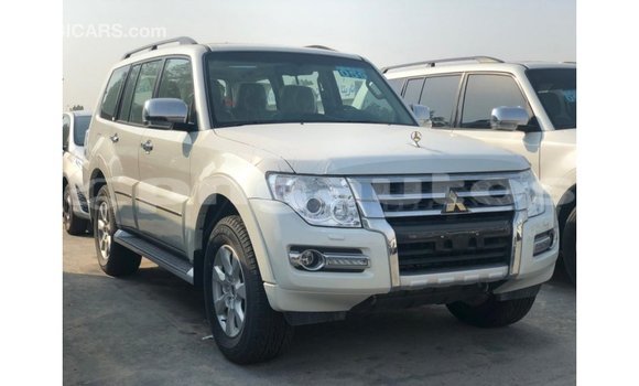 Buy Import Mitsubishi Pajero Black Car in Import - Dubai in Enga Buy Import Mitsubishi Pajero Black Car in Import - Dubai in Enga