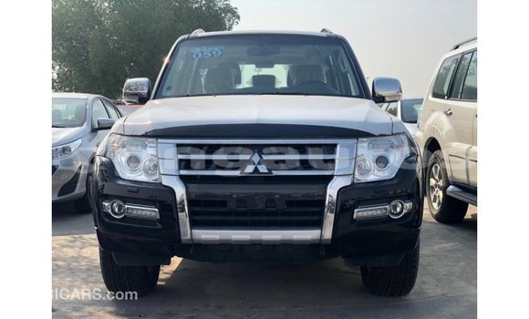 Buy Import Mitsubishi Pajero Black Car in Import - Dubai in Enga Buy Import Mitsubishi Pajero Black Car in Import - Dubai in Enga