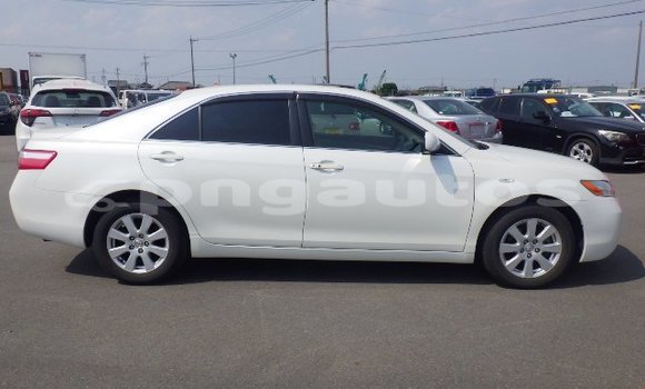 Buy Used Toyota Camry White Car in Lae in Morobe Buy Used Toyota Camry White Car in Lae in Morobe