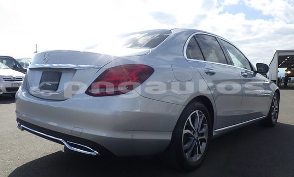 Buy Used Mercedes Viano Silver Car in Port Moresby in National Capital District Buy Used Mercedes Viano Silver Car in Port Moresby in National Capital District