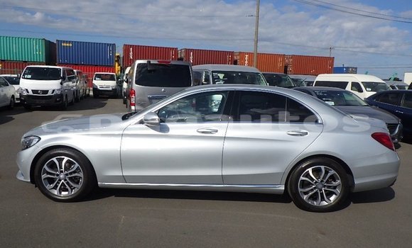 Buy Used Mercedes Viano Silver Car in Port Moresby in National Capital District Buy Used Mercedes Viano Silver Car in Port Moresby in National Capital District