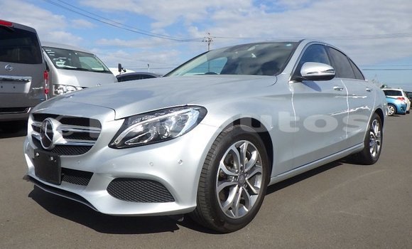 Buy Used Mercedes Viano Silver Car in Port Moresby in National Capital District Buy Used Mercedes Viano Silver Car in Port Moresby in National Capital District