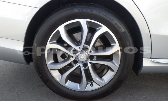 Buy Used Mercedes Viano Silver Car in Port Moresby in National Capital District Buy Used Mercedes Viano Silver Car in Port Moresby in National Capital District