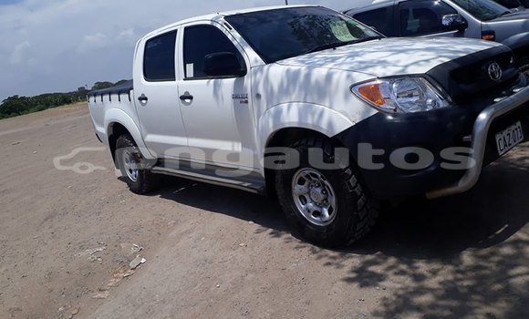 Buy Used Toyota Hilux White Car in Port Moresby in National Capital District Buy Used Toyota Hilux White Car in Port Moresby in National Capital District