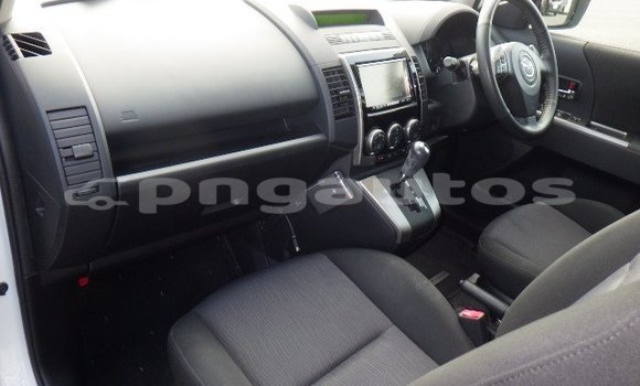 Buy Used Mazda Mazda Premacy White Car in Port Moresby in National Capital District Buy Used Mazda Mazda Premacy White Car in Port Moresby in National Capital District