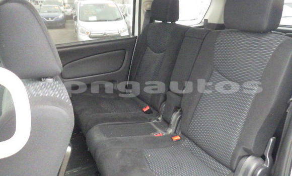 Buy Used Nissan Serena White Car in Port Moresby in National Capital District Buy Used Nissan Serena White Car in Port Moresby in National Capital District