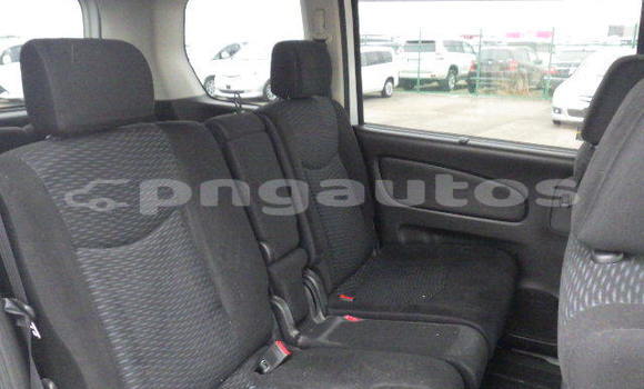 Buy Used Nissan Serena White Car in Port Moresby in National Capital District Buy Used Nissan Serena White Car in Port Moresby in National Capital District
