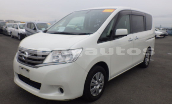 Buy Used Nissan Serena White Car in Port Moresby in National Capital District Buy Used Nissan Serena White Car in Port Moresby in National Capital District