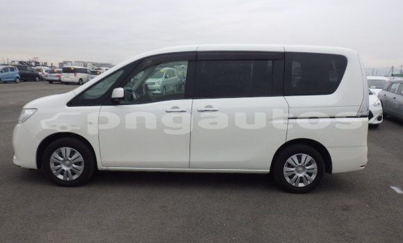Buy Used Nissan Serena White Car in Port Moresby in National Capital District Buy Used Nissan Serena White Car in Port Moresby in National Capital District