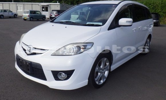 Buy Used Mazda Mazda Premacy White Car in Port Moresby in National Capital District Buy Used Mazda Mazda Premacy White Car in Port Moresby in National Capital District