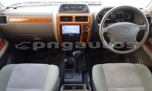 Buy Used Toyota Land Cruiser Prado White Car in Port Moresby in National Capital District Buy Used Toyota Land Cruiser Prado White Car in Port Moresby in National Capital District