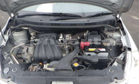 Buy Used Nissan Tiida Silver Car in Port Moresby in National Capital District Buy Used Nissan Tiida Silver Car in Port Moresby in National Capital District