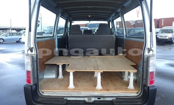 Buy Used Nissan Caravan Silver Car in Port Moresby in National Capital District Buy Used Nissan Caravan Silver Car in Port Moresby in National Capital District