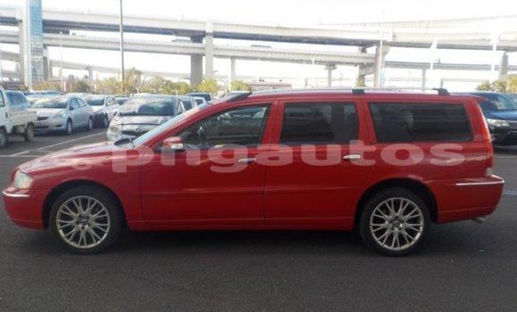 Buy Used Volvo V70 Red Car in Port Moresby in National Capital District Buy Used Volvo V70 Red Car in Port Moresby in National Capital District