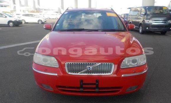 Buy Used Volvo V70 Red Car in Port Moresby in National Capital District Buy Used Volvo V70 Red Car in Port Moresby in National Capital District