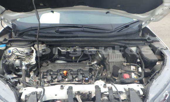 Buy Used Honda CRV White Car in Port Moresby in National Capital District Buy Used Honda CRV White Car in Port Moresby in National Capital District