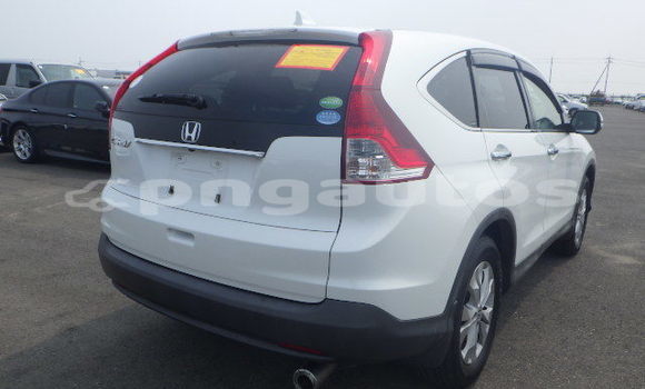 Buy Used Honda CRV White Car in Port Moresby in National Capital District Buy Used Honda CRV White Car in Port Moresby in National Capital District