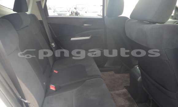Buy Used Honda CRV White Car in Port Moresby in National Capital District Buy Used Honda CRV White Car in Port Moresby in National Capital District