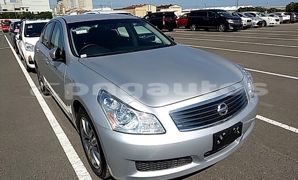 Acheter Occasion Voiture Nissan Skyline Gris à Port Moresby, National Capital District Acheter Occasion Voiture Nissan Skyline Gris à Port Moresby, National Capital District