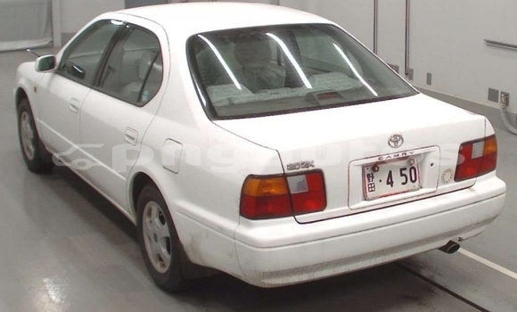 Acheter Occasion Voiture Toyota Camry Blanc à Port Moresby, National Capital District Acheter Occasion Voiture Toyota Camry Blanc à Port Moresby, National Capital District