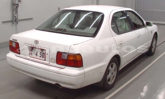 Acheter Occasion Voiture Toyota Camry Blanc à Port Moresby, National Capital District Acheter Occasion Voiture Toyota Camry Blanc à Port Moresby, National Capital District