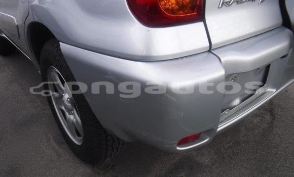 Acheter Occasion Voiture Toyota RAV4 Gris à Port Moresby, National Capital District Acheter Occasion Voiture Toyota RAV4 Gris à Port Moresby, National Capital District