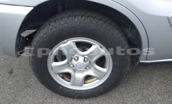 Acheter Occasion Voiture Toyota RAV4 Gris à Port Moresby, National Capital District Acheter Occasion Voiture Toyota RAV4 Gris à Port Moresby, National Capital District