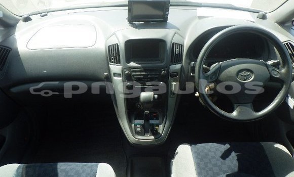 Buy Used Toyota Harrier White Car in Port Moresby in National Capital District Buy Used Toyota Harrier White Car in Port Moresby in National Capital District